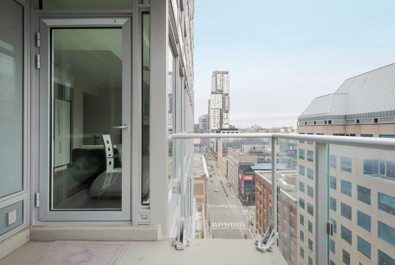 Topline Suites - Nelson Street Toronto Kanada